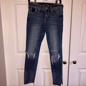 Express distressed ankle jegging